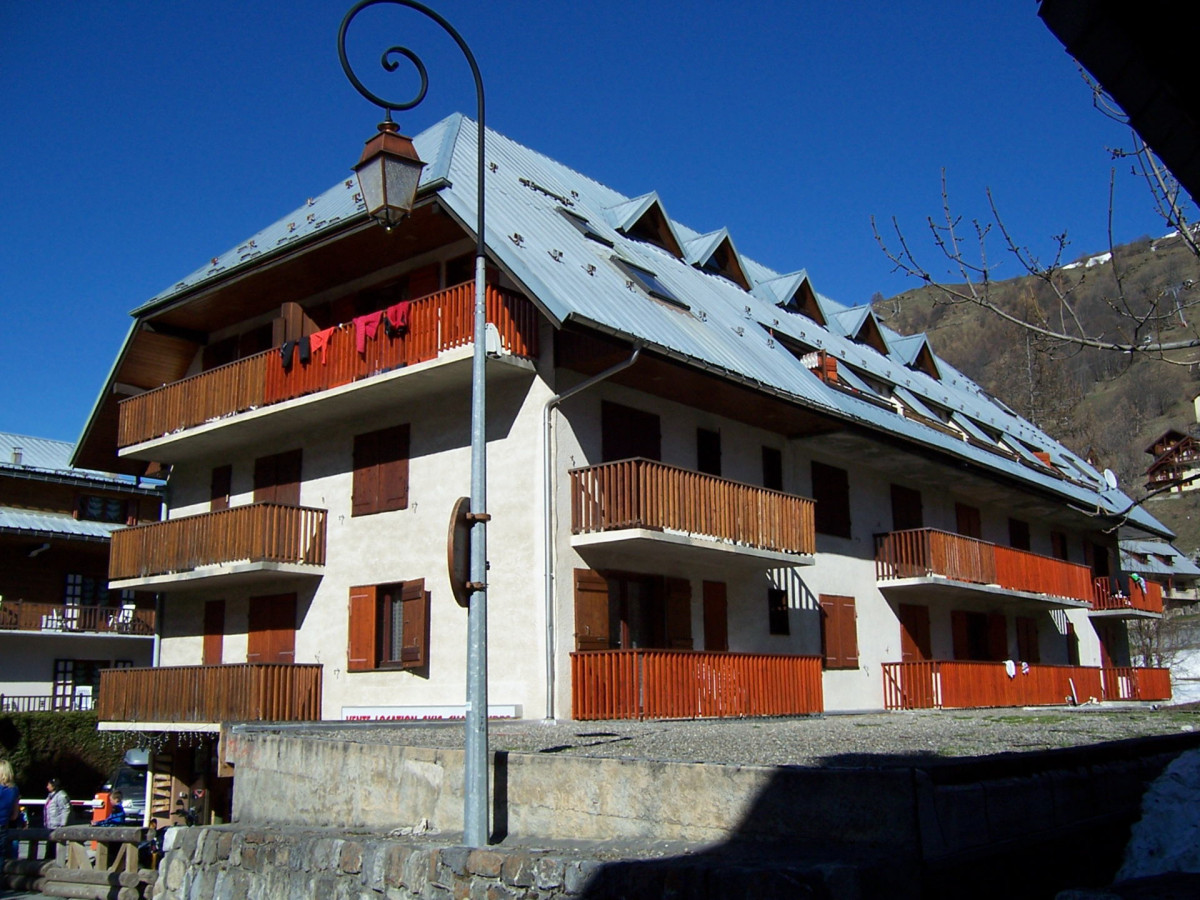 VUE 2 LE CRET DE PÉRÈ - VALLOIRE CENTRE - VALLOIRE RESERVATIONS