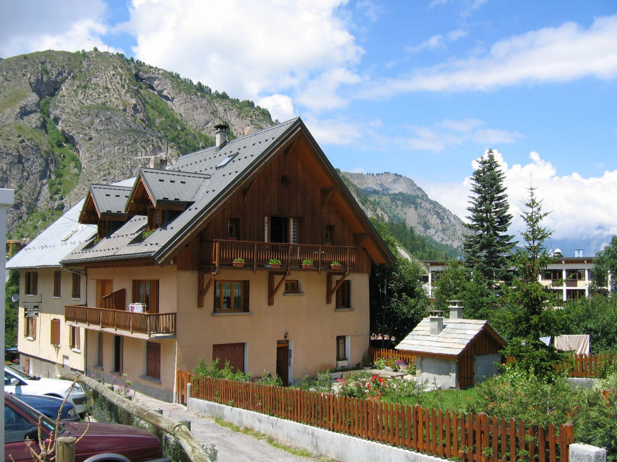 VUE 2 CHALET NIGRITELLE - VALLOIRE CENTRE - VALLOIRE RESERVATIONS