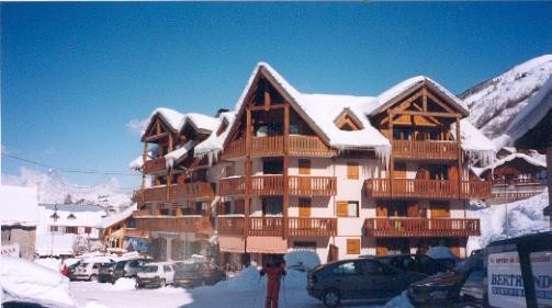 VUE 1 LE Z'ESHERRION VALLOIRE CENTRE - VALLOIRE RESERVATIONS