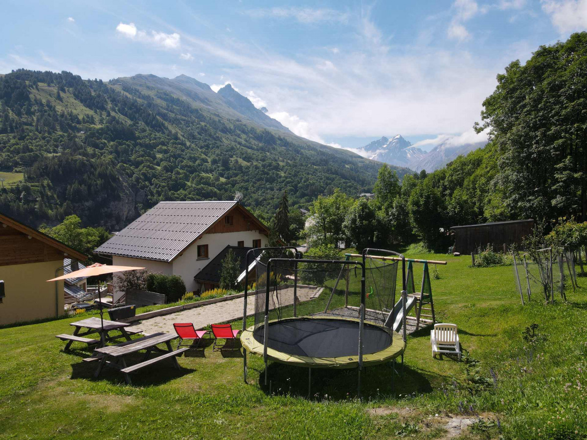 JARDIN ET JEUX - CHALET EPICEA - VALLOIRE