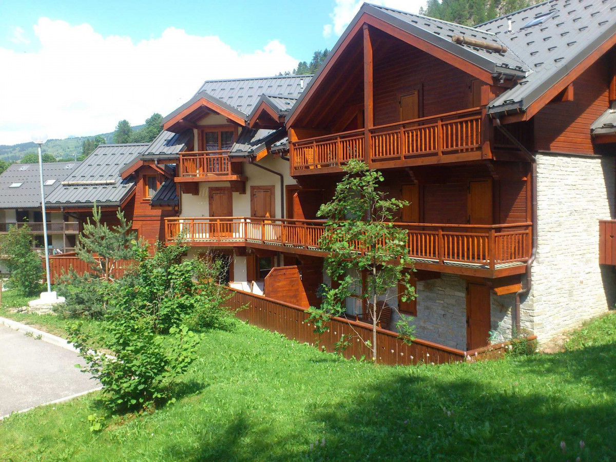 VUE 2 LES CHALETS GRAND VY - VALLOIRE LA GRAND VY - VALLOIRE RESERVATIONS