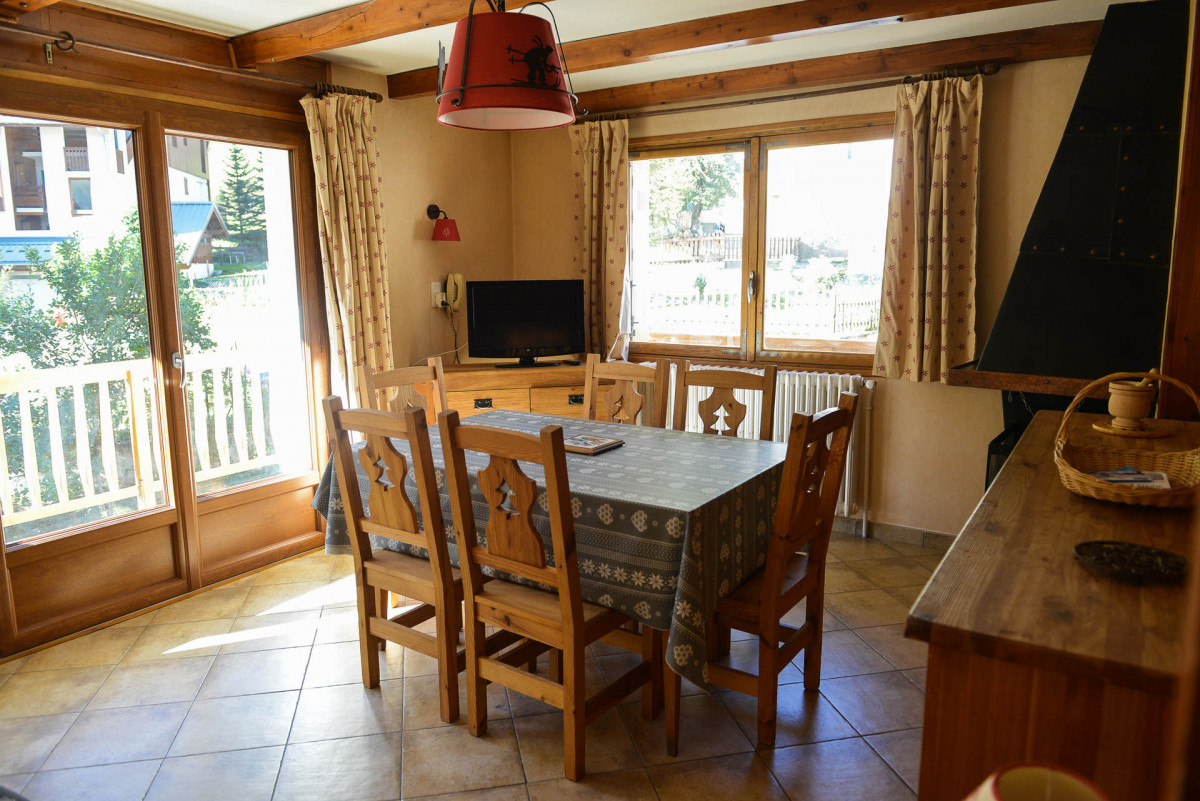 SEJOUR/SALON  - APPARTEMENT LES CHARDONNETS 0A3 - VALLOIRE CENTRE - VALLOIRE RESERVATIONS