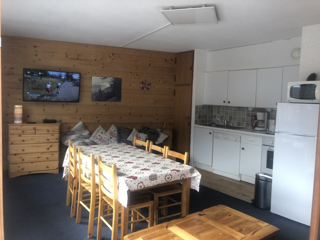 COIN REPAS - APPARTEMENT VAL D'AUREA C2- VALLOIRE CENTRE - VALLOIRE RESERVATIONS