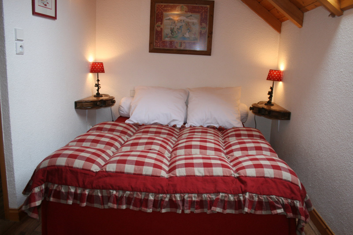 CHAMBRE 1 - APPARTEMENT CHALET ORION N°2 - VALLOIRE CENTRE