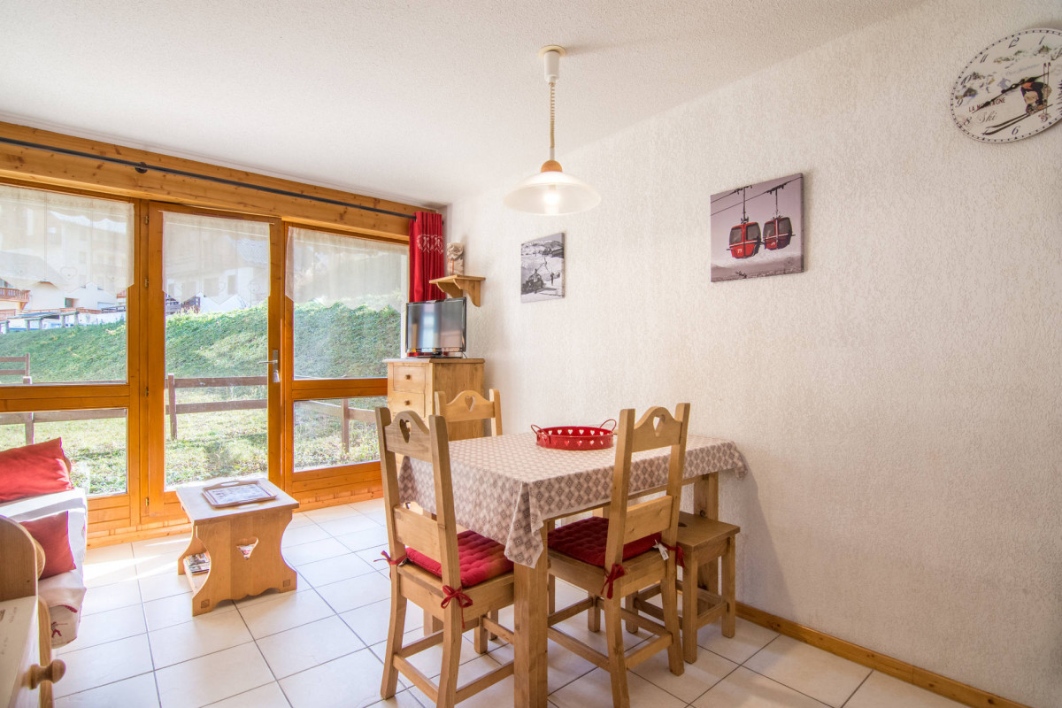 COIN REPAS - APPARTEMENT  TIGNY CLEMATITE CL2 - VALLOIRE CENTRE