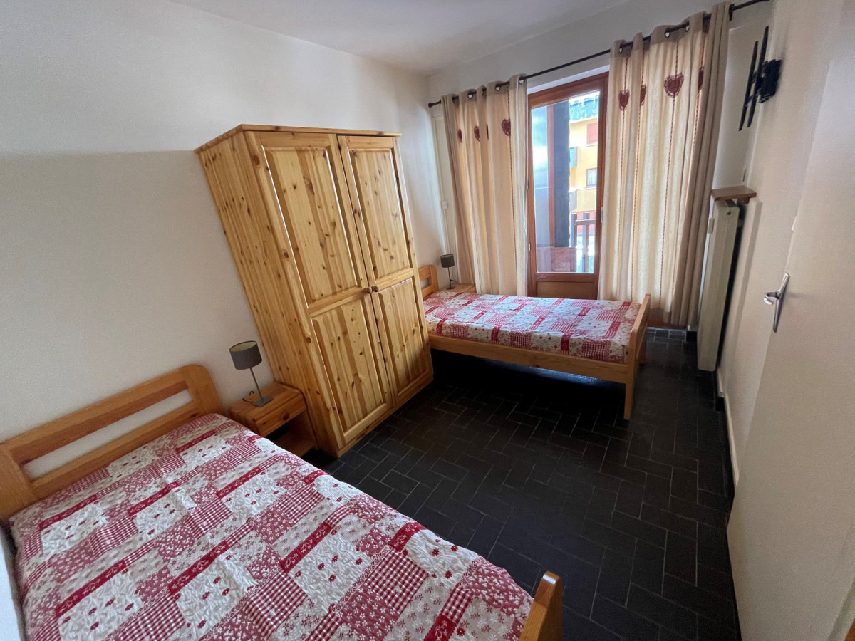 CHAMBRE - APPARTEMENT ROCHEBRUNE 3C - VALLOIRE CENTRE