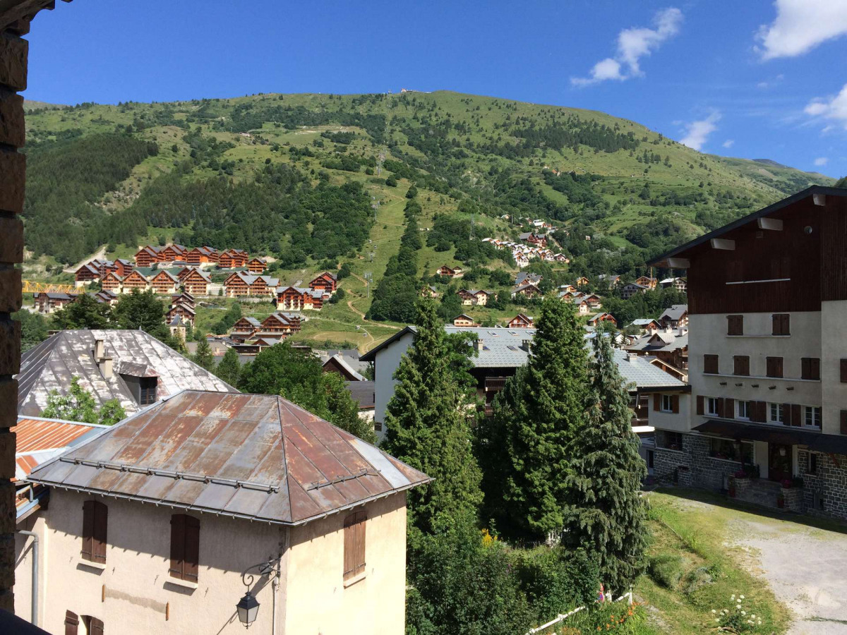 VUE DU BALCON - APPARTEMENT RESIDENCE GALIBIER 22 - VALLOIRE CENTRE