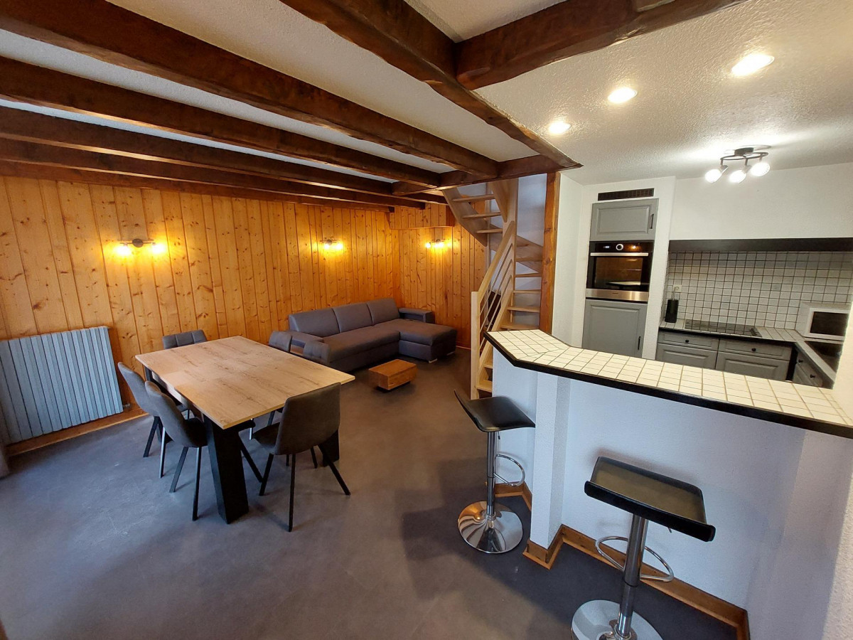 SALON - APPARTEMENT AUXSPORTS- VALLOIRE CENTRE - VALLOIRE RESERVATIONS 