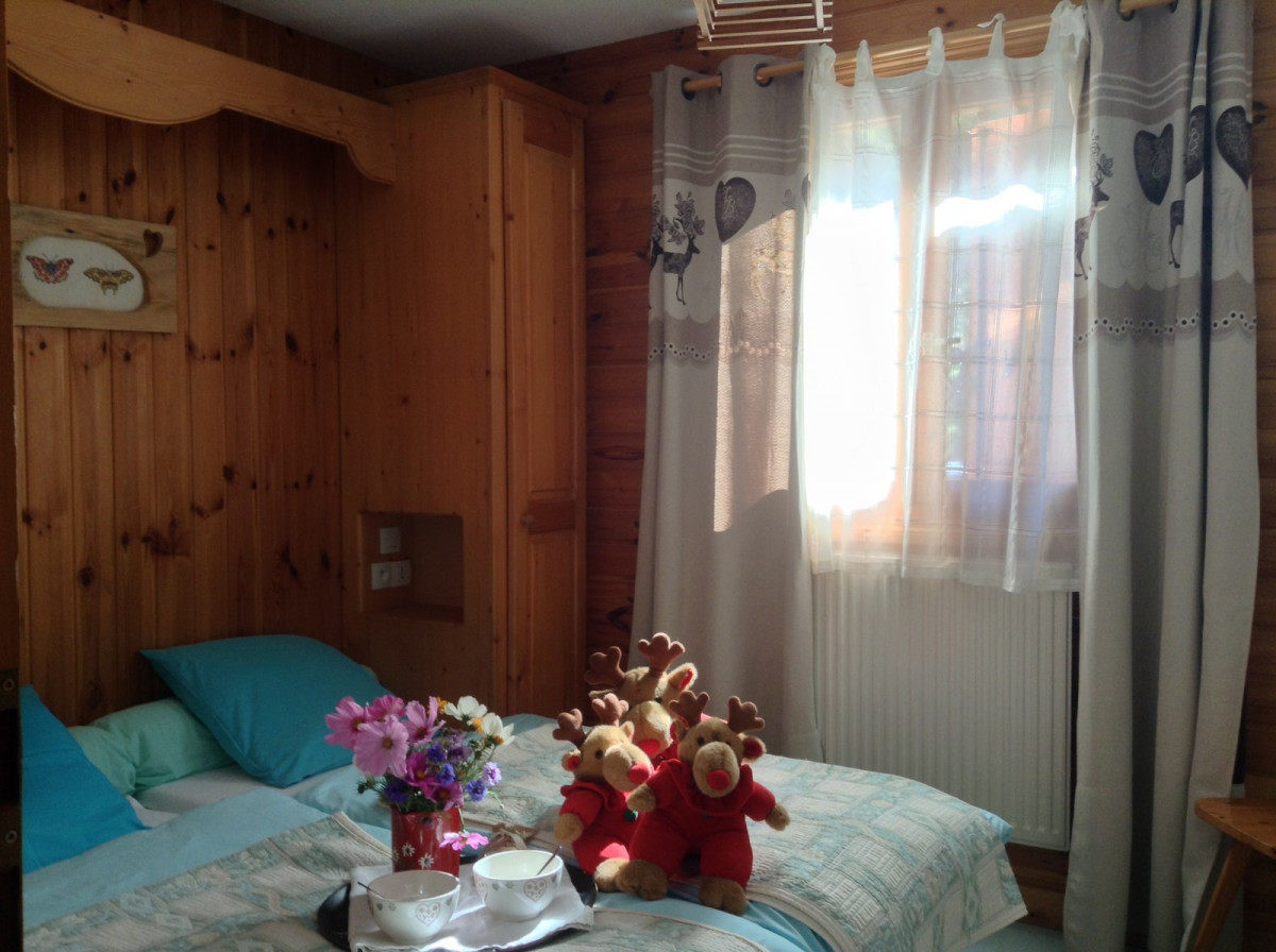 CHAMBRE 2 - APPARTEMENT OREE DES PISTES N°2 - VALLOIRE CENTRE - VALLOIRE RESERVATIONS