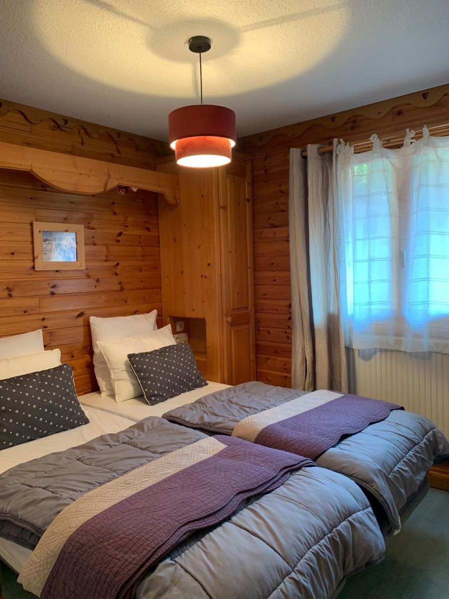 CHAMBRE 2 - APPARTEMENT OREE DES PISTES N°5 - VALLOIRE CENTRE - VALLOIRE RESERVATIONS