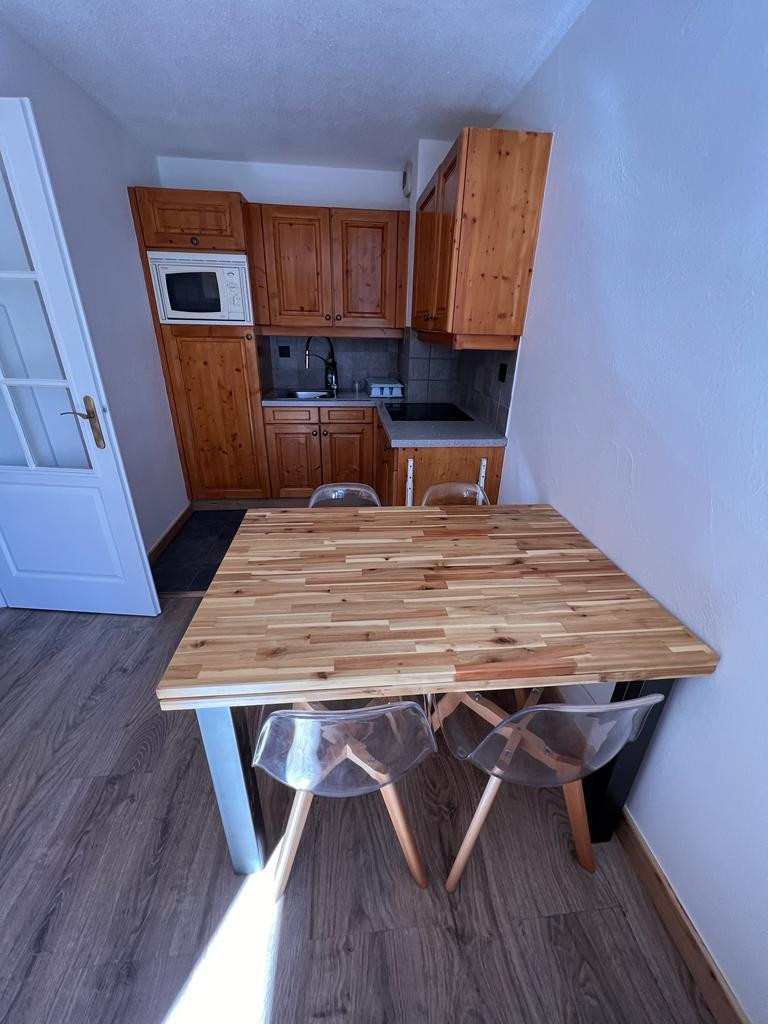 COIN REPAS - APPARTEMENT C15 CHALETS DU GALIBIER 1 - VALLOIRE MOULIN BENJAMIN