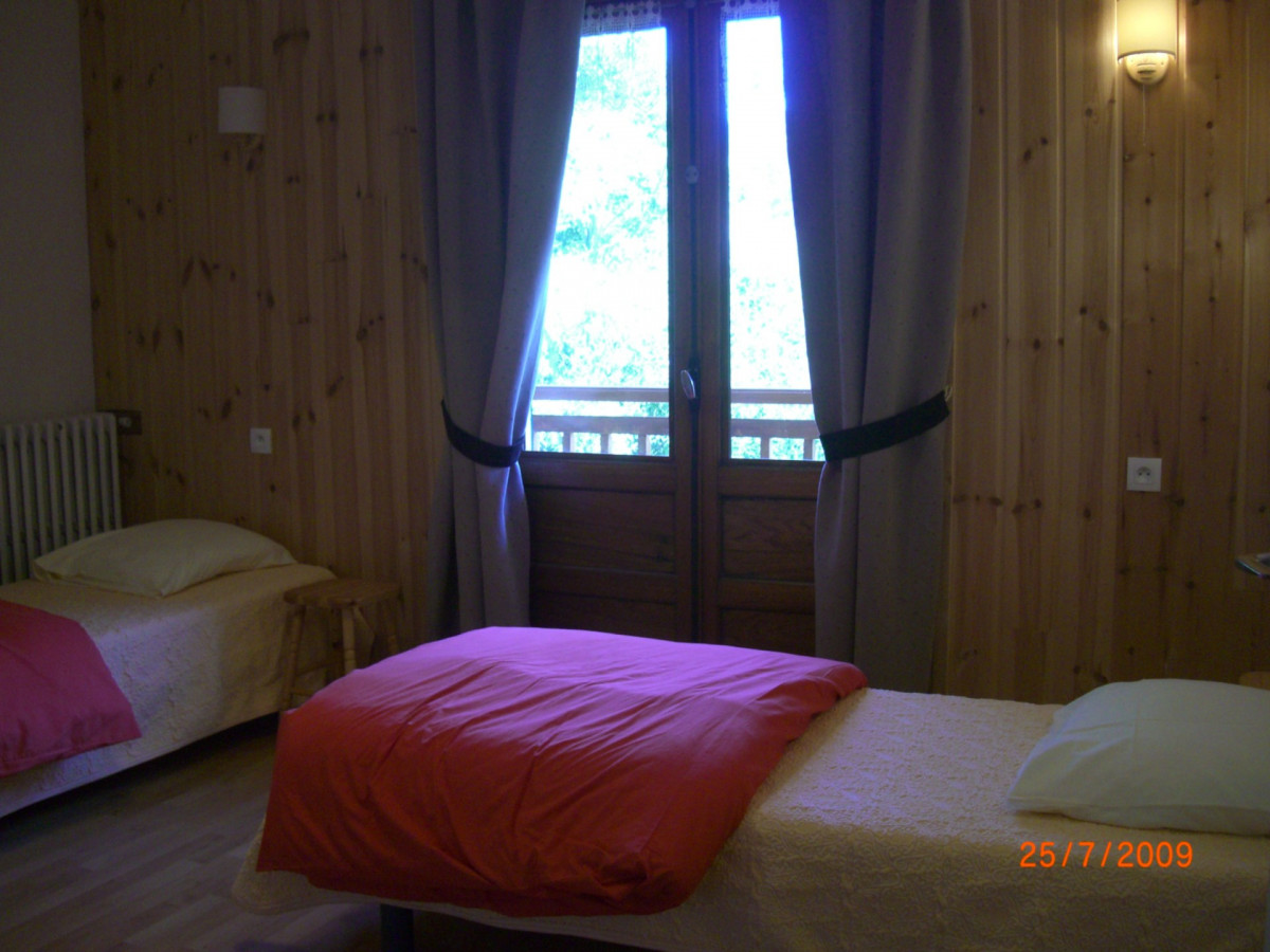 CHAMBRE - APPARTEMENT RIO BENOIT- VALLOIRE LA BORGE