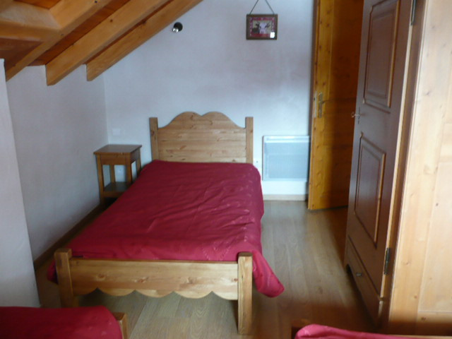 CHAMBRE - APPARTEMENT CHALET LES AIGUILLES POINTU - VALLOIRE LES CLOTS