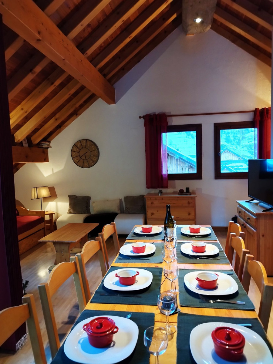 COIN REPAS - APPARTEMENT GROS GRENIER A - VALLOIRE LE SERROZ - VALLOIRE RESERVATIONS