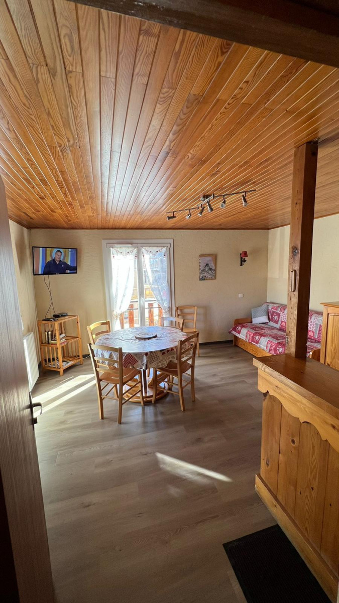 SALON - APPARTEMENT CHALET LA VITESSE - VALLOIRE CENTRE - VALLOIRE RESERVATIONS