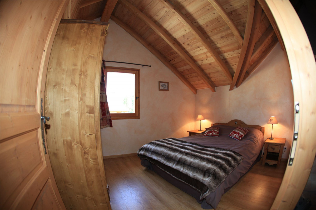 CHAMBRE - APPARTEMENT CHEZ JUSTE FERME DES MOULINS-VALLOIRE LES VERNEYS