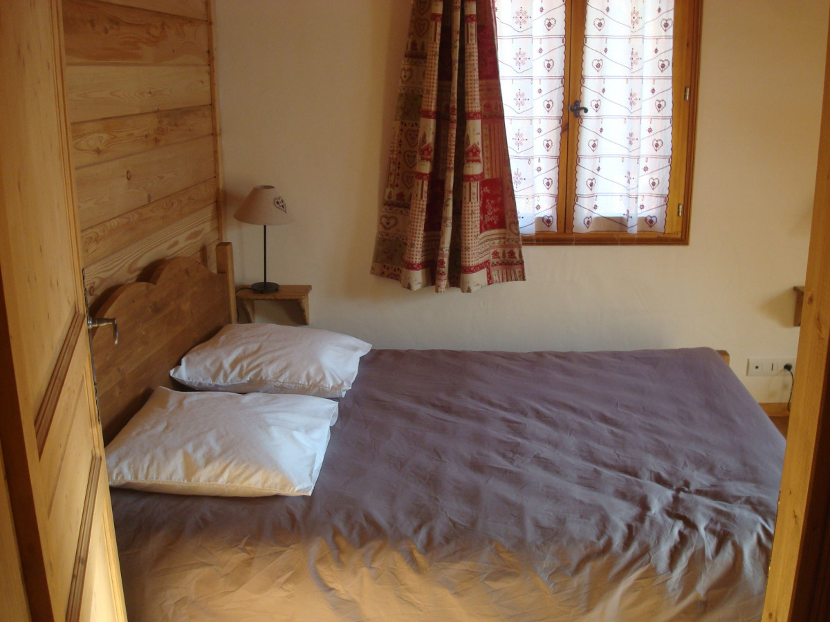 CHAMBRE - APPARTEMENT CHEZ JUSTE FERME DES MOULINS-VALLOIRE LES VERNEYS