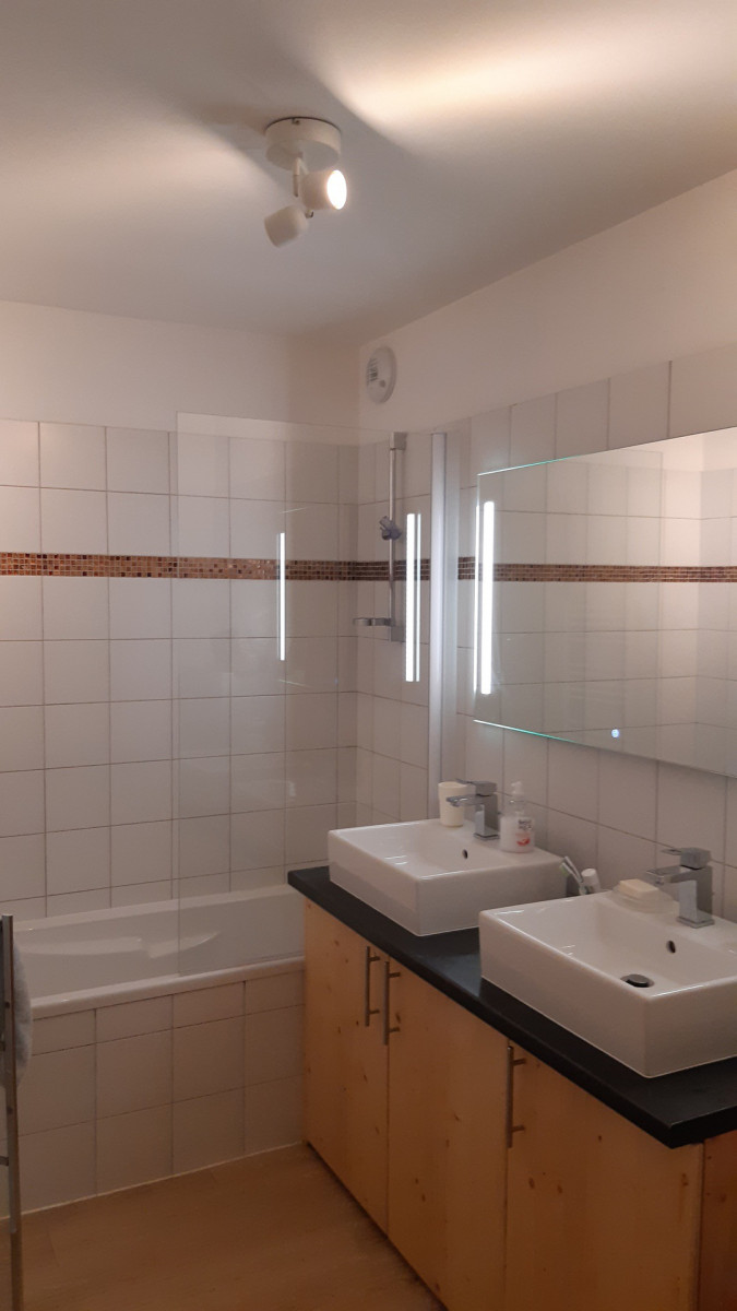 SALLE DE BAIN - APPARTEMENT MAISON D'ANGELINE 5 - VALLOIRE CENTRE