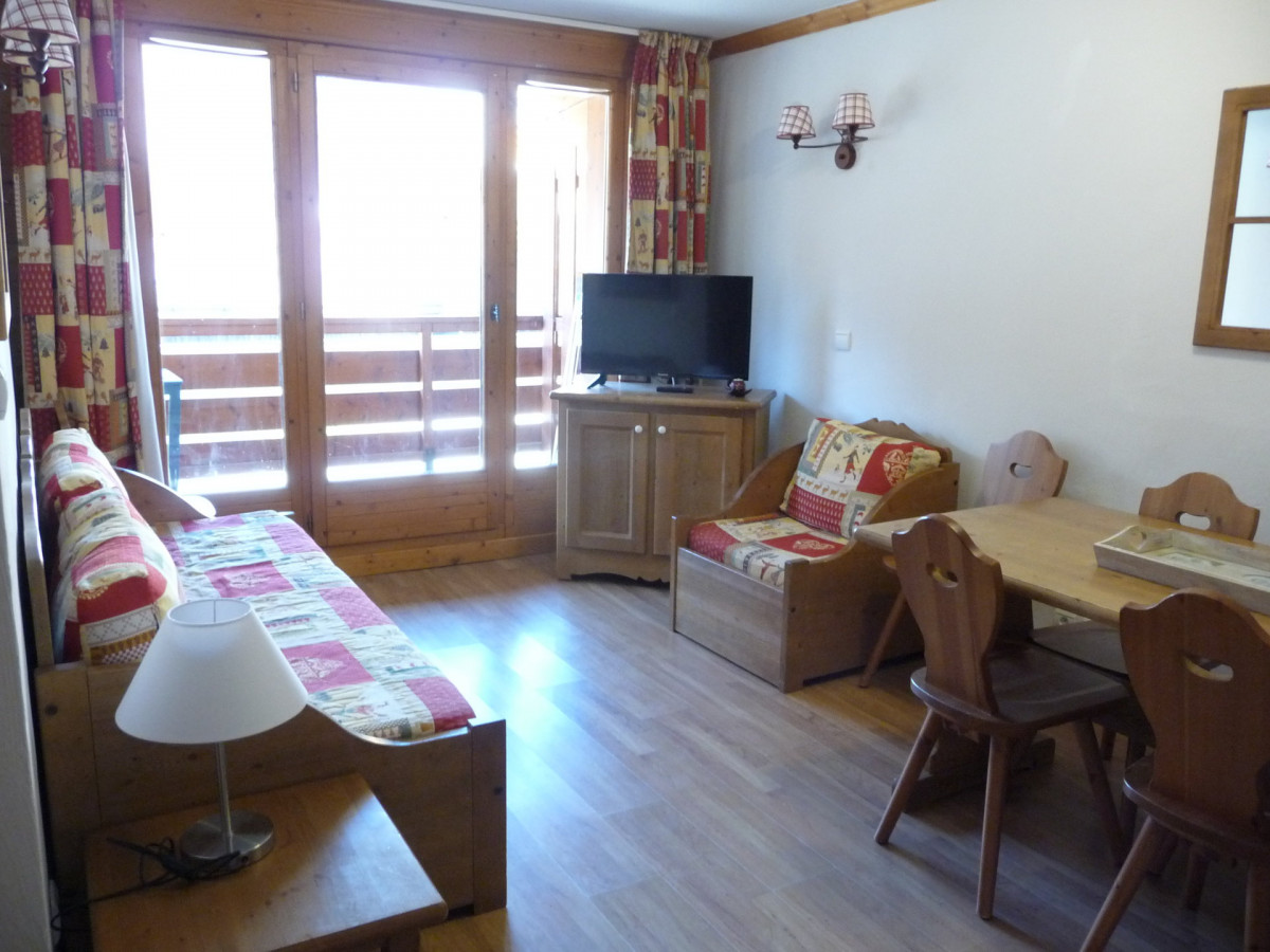 SALON - APPARTEMENT - CHALETS DE LA VALLEE D'OR - ANCOLIE N° 002- VALLOIRE CENTRE - VALLOIRE RESERVATIONS