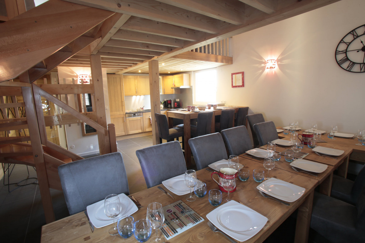 COIN REPAS - APPARTEMENT CHALET GRAND GALIBIER N°2- VALLOIRE LES VERNEYS 