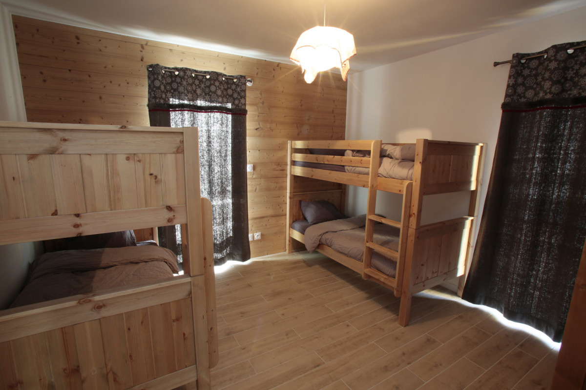 CHAMBRE - APPARTEMENT CHALET GRAND GALIBIER N°2- VALLOIRE LES VERNEYS