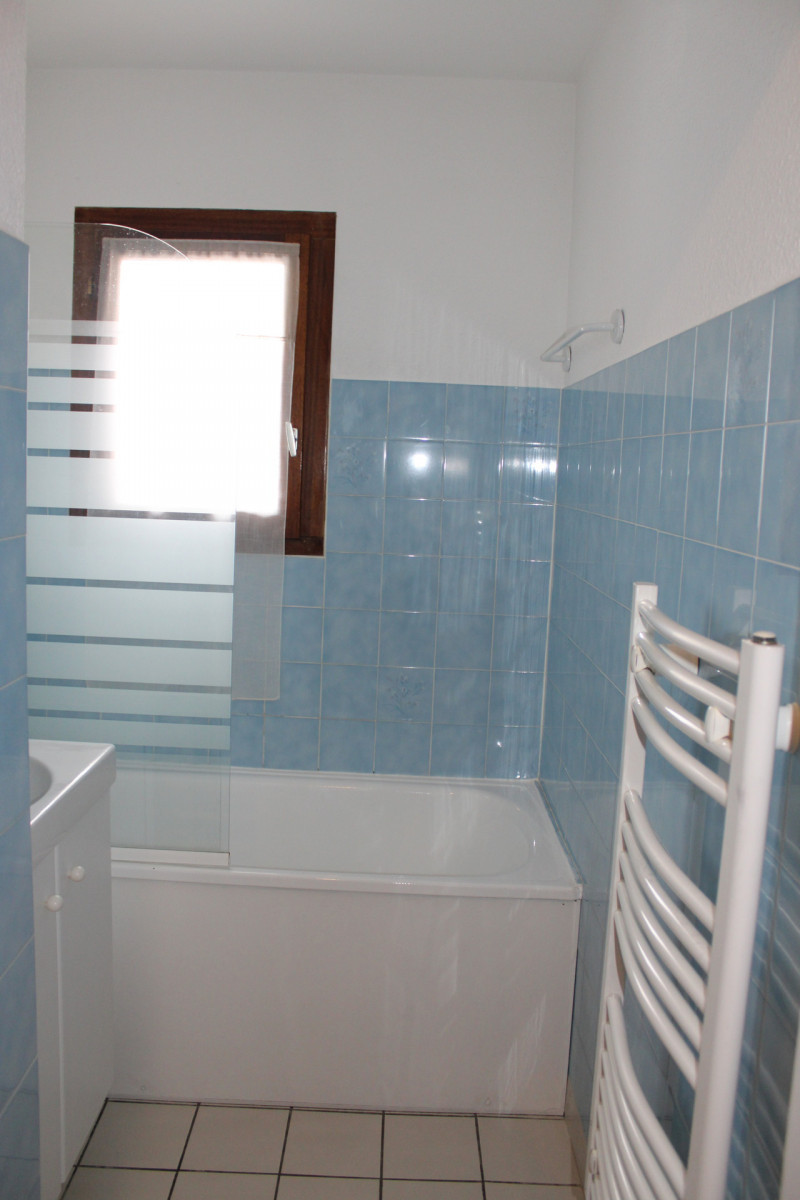 SALLE DE BAIN - APPARTEMENT  TIGNY 30 - VALLOIRE CENTRE