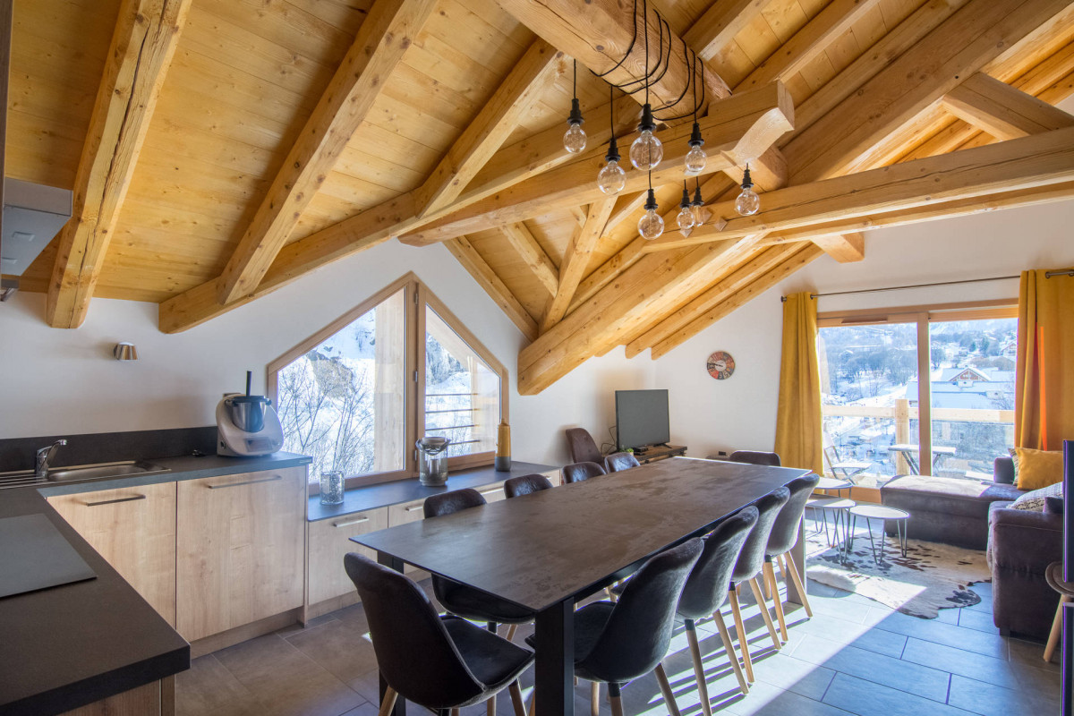 COIN REPAS - CHALET APPARTEMENT SANDEMA2 - VALLOIRE LE CRET DU SERROZ- VALLOIRE RESERVATIONS