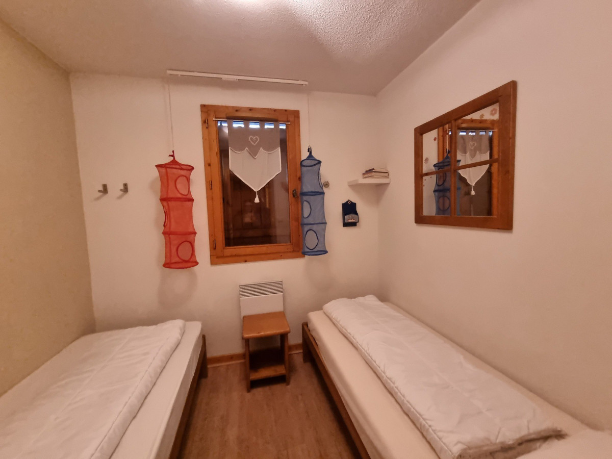 CHAMBRE - APPARTEMENT CHALETS DE LA VALLEE D'OR EDELWEISS 100 - LES CHARBONNIERES VALLOIRE