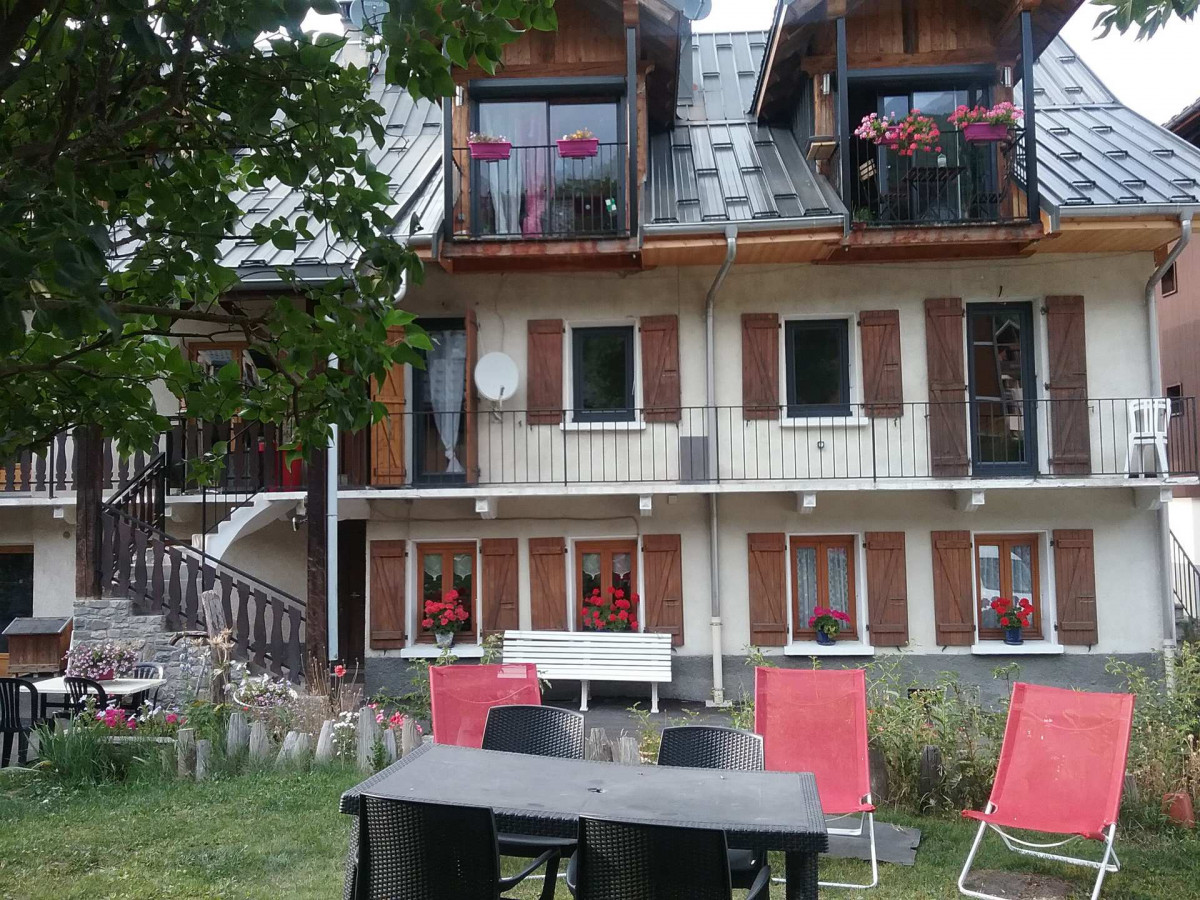 JARDIN - APPARTEMENT ECRINS 3 - VALLOIRE CENTRE