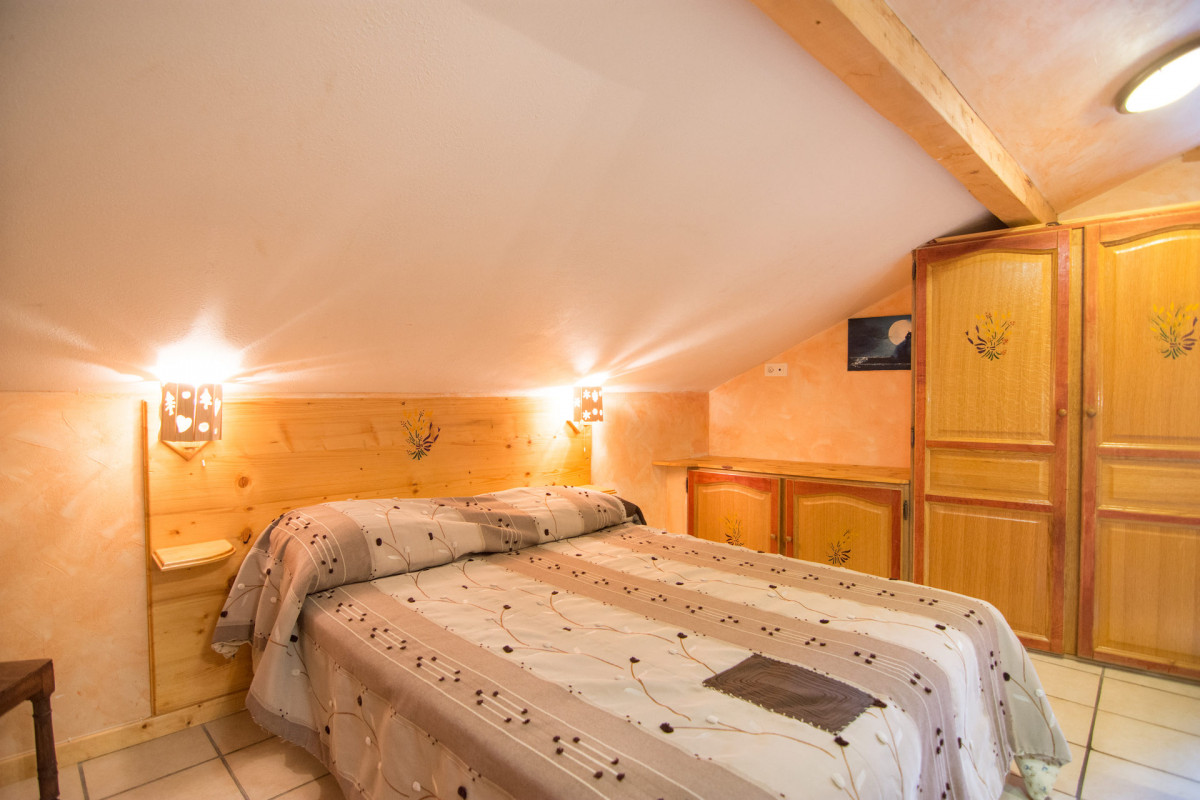 CHAMBRE - APPARTEMENT LA POUTRE - VALLOIRE BONNENUIT