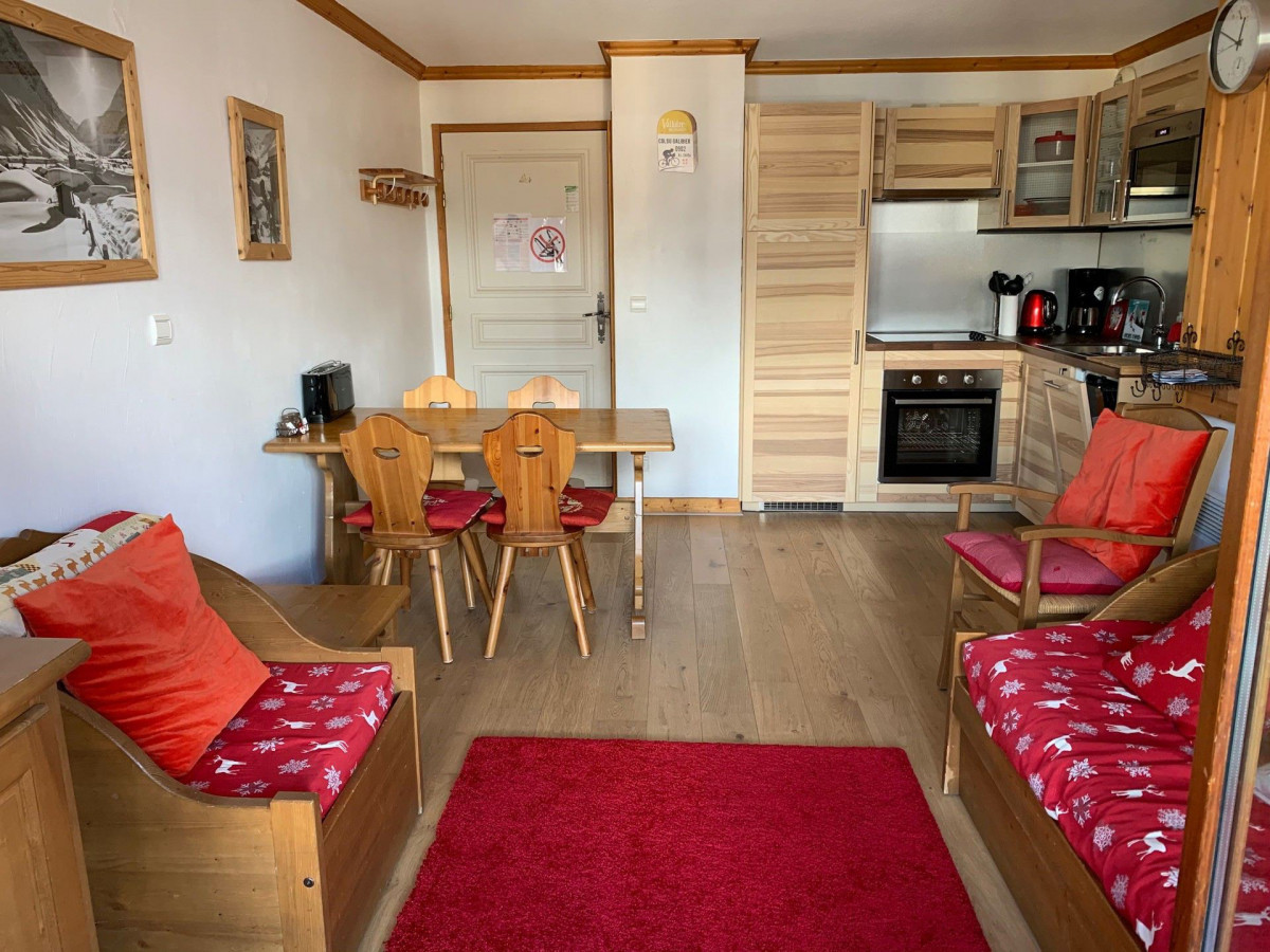 SEJOUR - APPARTEMENT PRIMEVERE 002 - LES CHARBONNIERES - VALLOIRE RESERVATIONS