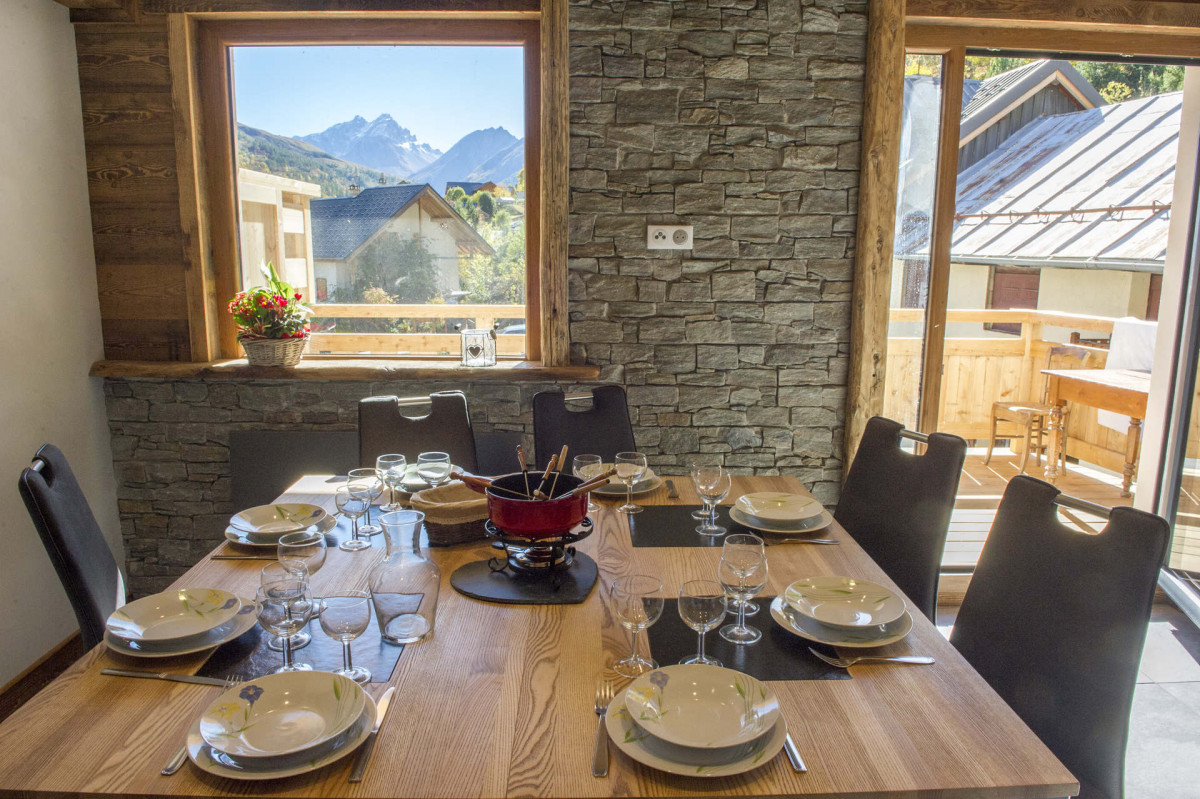 SALLE A MANGER - APPARTEMENT LA ROSE DES VENTS 2 CRET ROND - VALLOIRE LE SERROZ