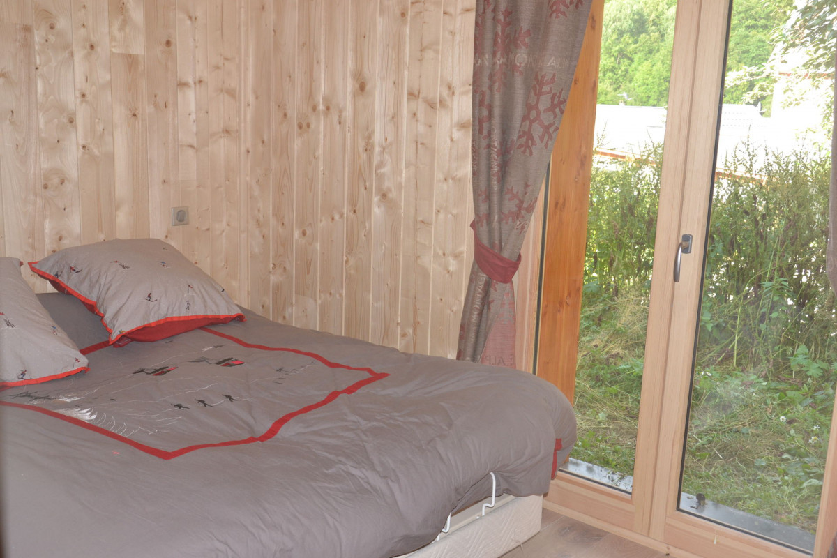 CHAMBRE 1 - CHALET LES PALINES N° 2 - VALLOIRE LES VERNEYS - VALLOIRE RESERVATIONS