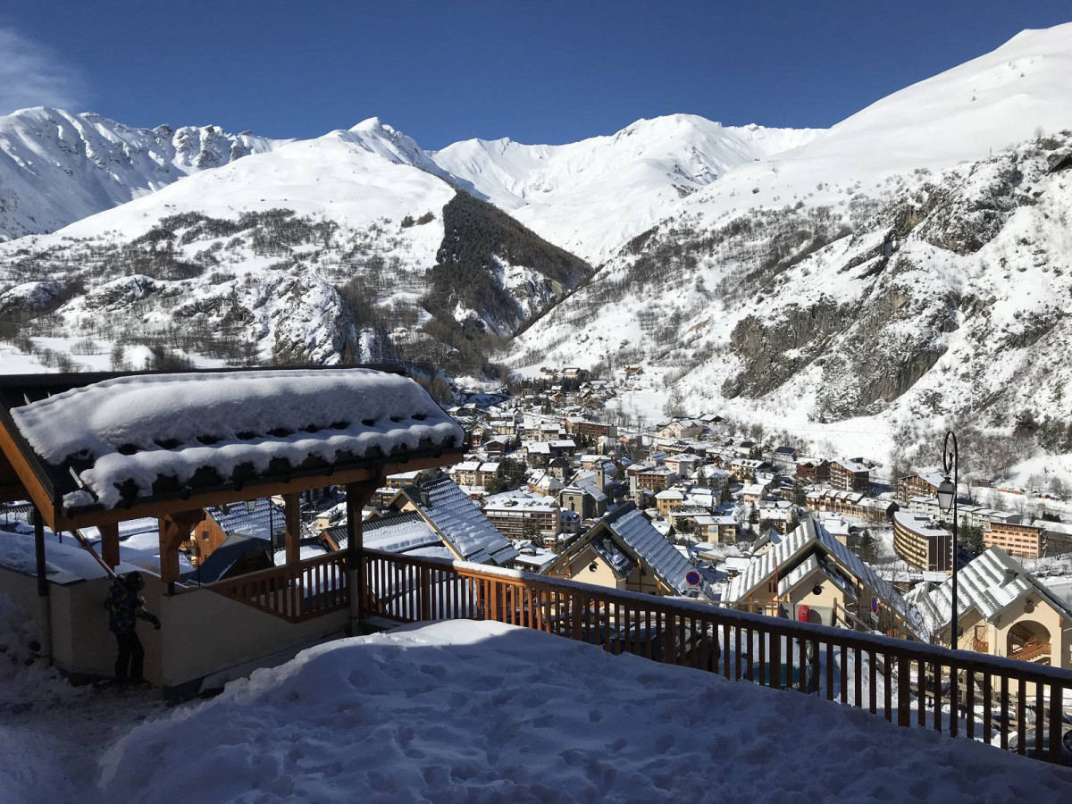 VUE SUR VILLAGE HIVER - APPARTEMENT CHALETS DE LA VALLEE D'OR CAMPANULE 100 - LES CHARBONNIERES VALLOIRE