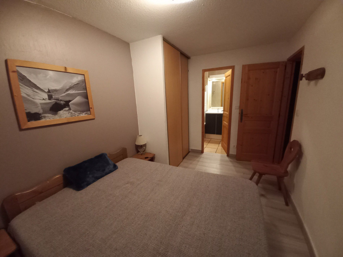 CHAMBRE - APPARTEMENT PRIMEVERE 001