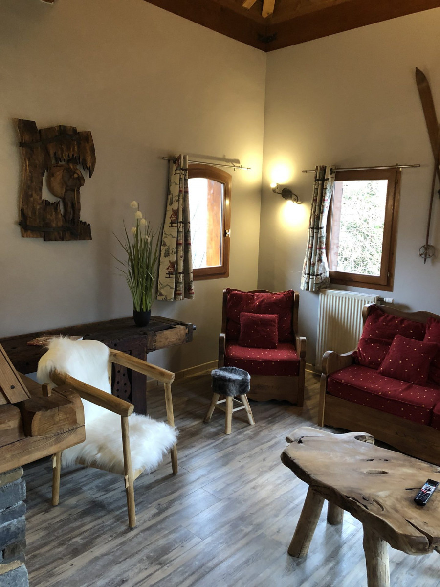 SALON - CHALET COLENFREY - VALLOIRE LE SERROZ - VALLOIRE RESERVATIONS