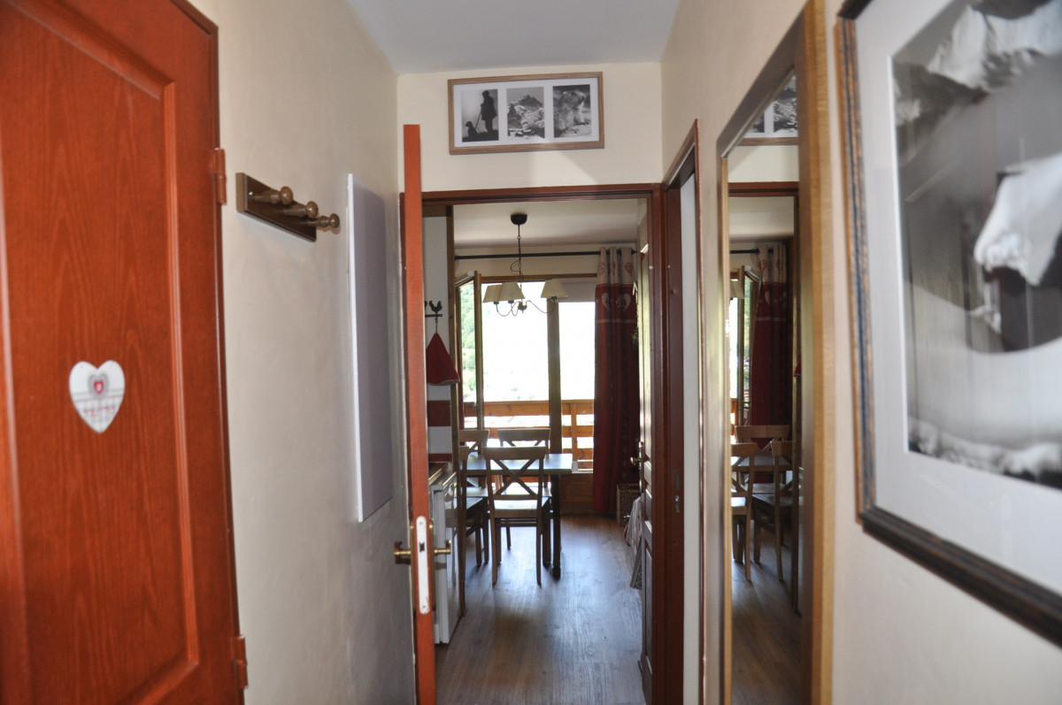 COULOIR - LES CHALETS VALORIA APPARTEMENT BAUXIT22 - VALLOIRE LES CHARBONNIERES