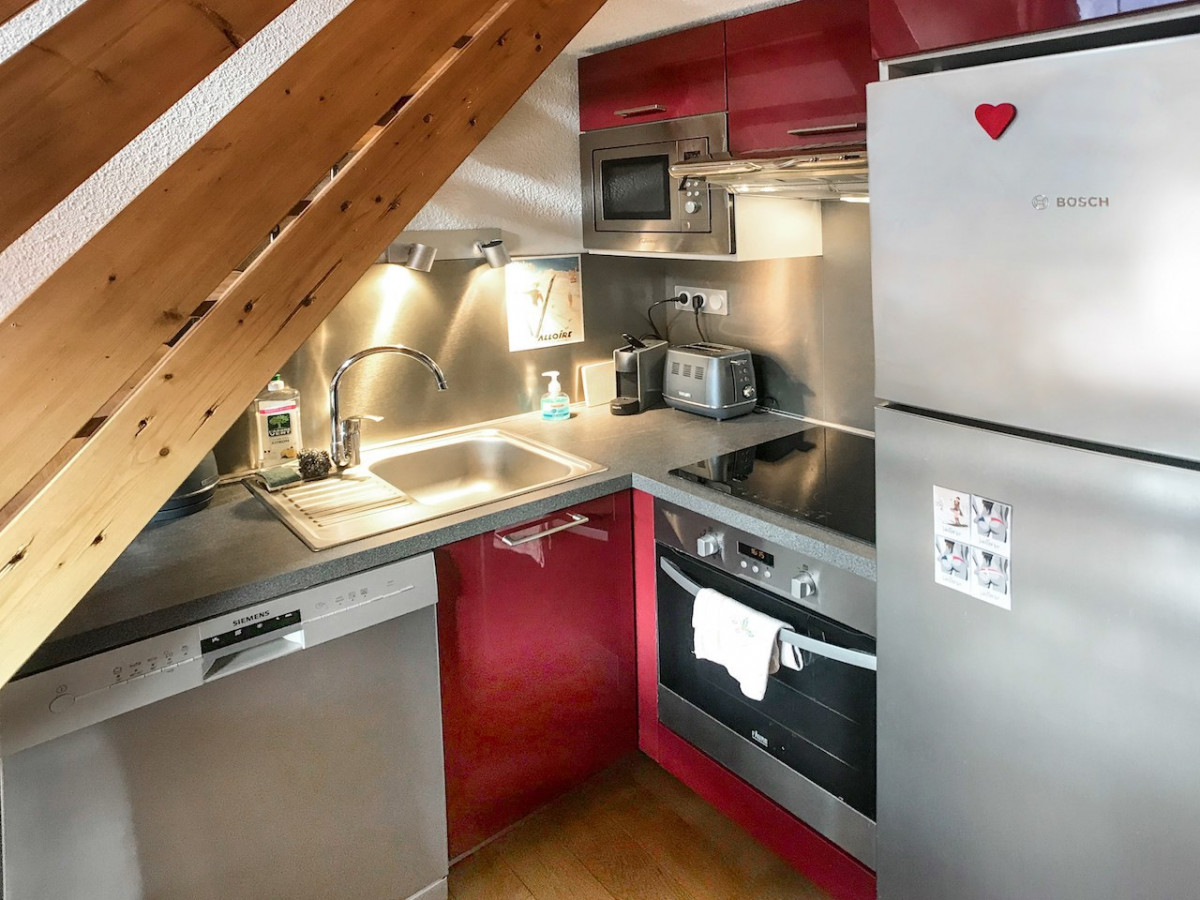 CUISINE - APPARTEMENT ROCHECHATEAU N° 23 - VALLOIRE CENTRE