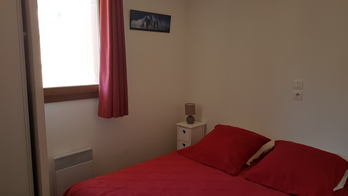 CHAMBRE- APPARTEMENT LES VALMONTS CHARDON 35 - LES CHARBONNIERES VALLOIRE 