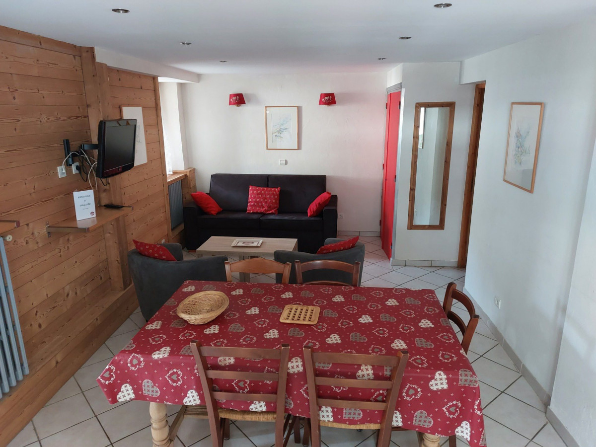 SALON -  APPARTEMENT MAGNIN 8 - VALLOIRE CENTRE - VALLOIRE RESERVATIONS