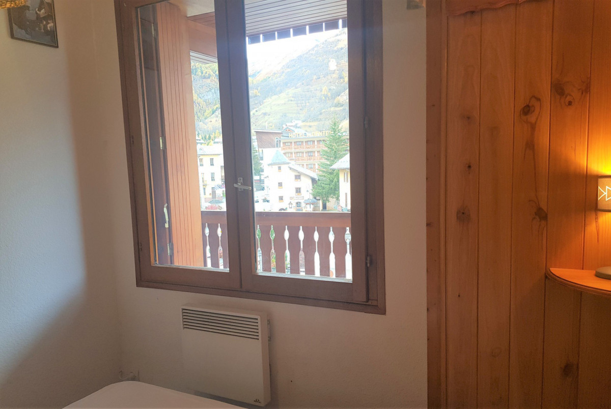 CHAMBRE - APPARTEMENT BON ACCUEIL 31 - VALLOIRE CENTRE - VALLOIRE RESERVATIONS