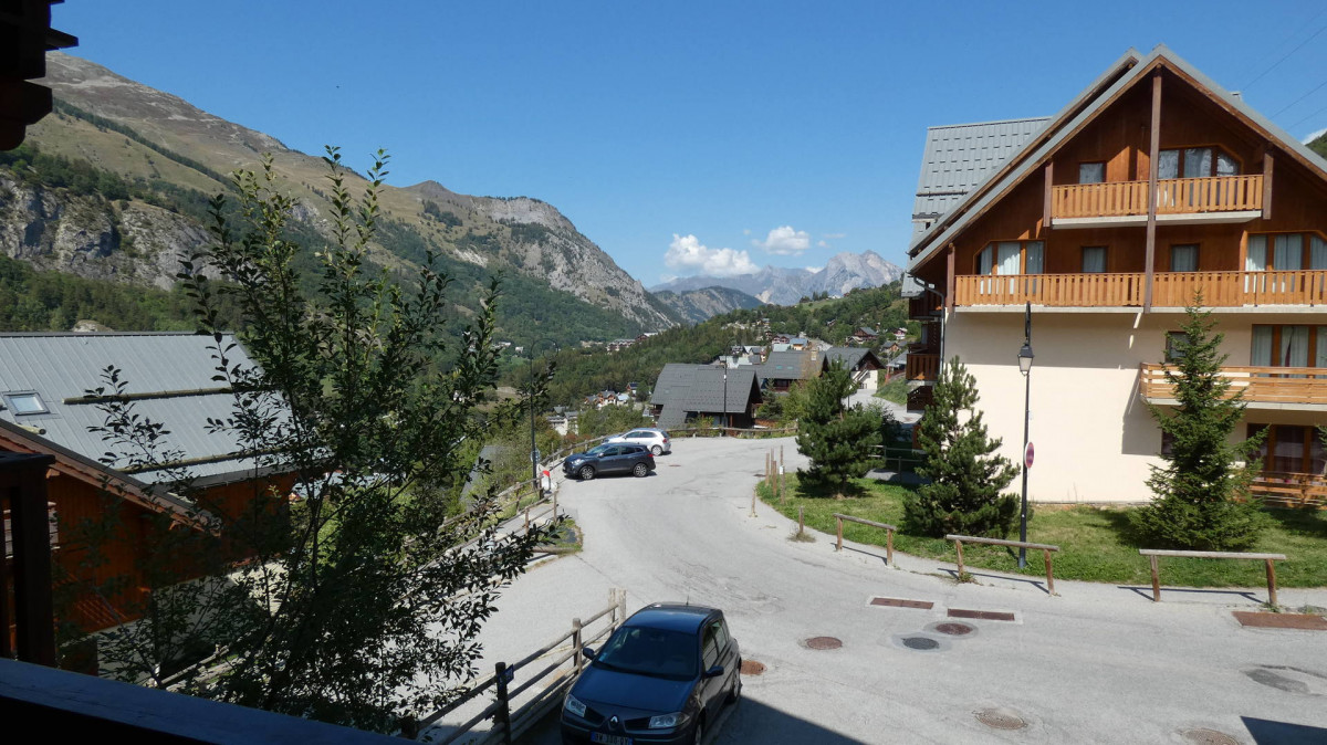 VUE DU BALCON - APPARTEMENT DRYADES 005 HAMEAU DE LA VALLEE D'OR - VALLOIRE LES CHARBONNIERES