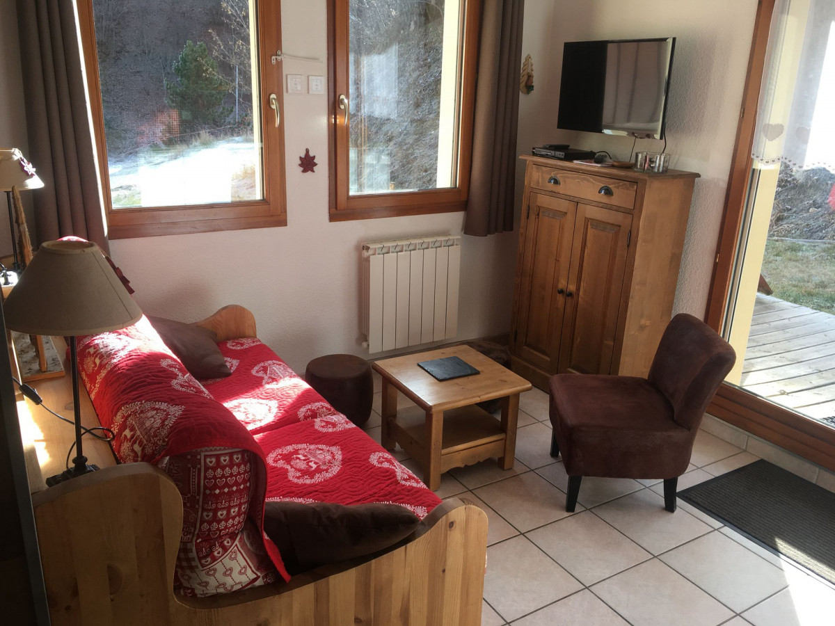 SALON - APPARTEMENT ROCHES FLEURIES B12 - VALLOIRE CENTRE - VALLOIRE RESERVATIONS