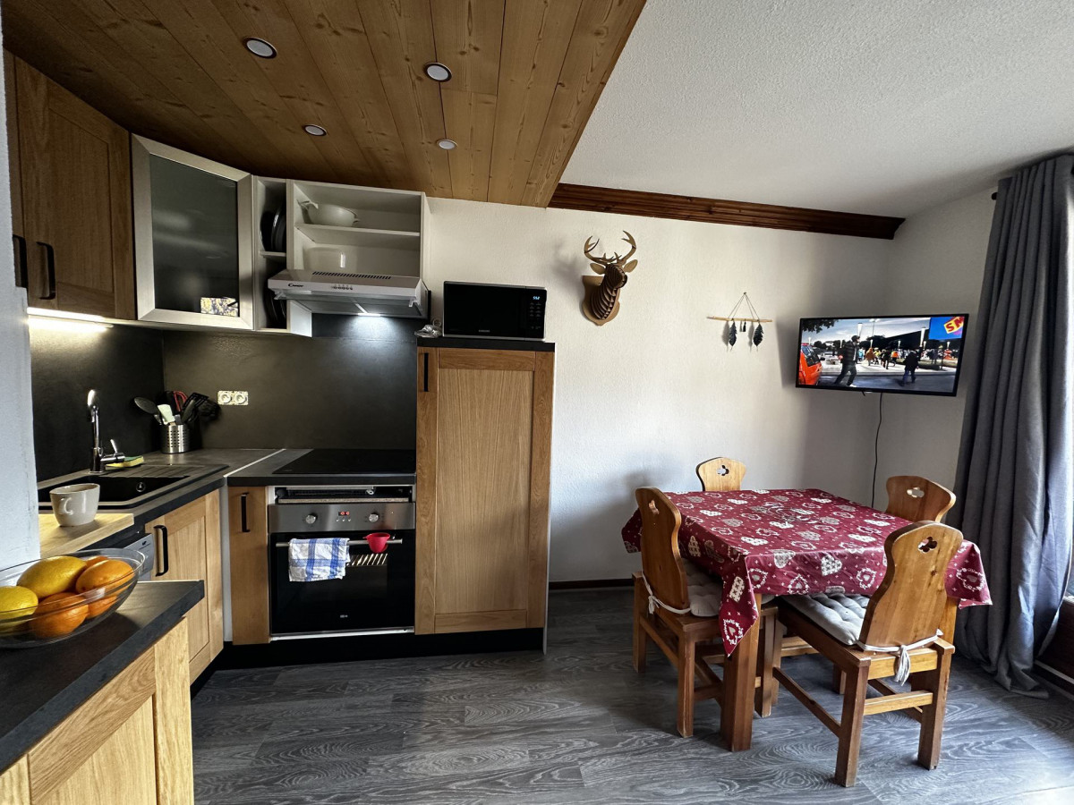 SEJOUR - APPARTEMENT 2 PIECES LES VALMONTS BRUNELLE 23 - LES CHARBONNIERES VALLOIRE - VALLOIRE RESERVATIONS