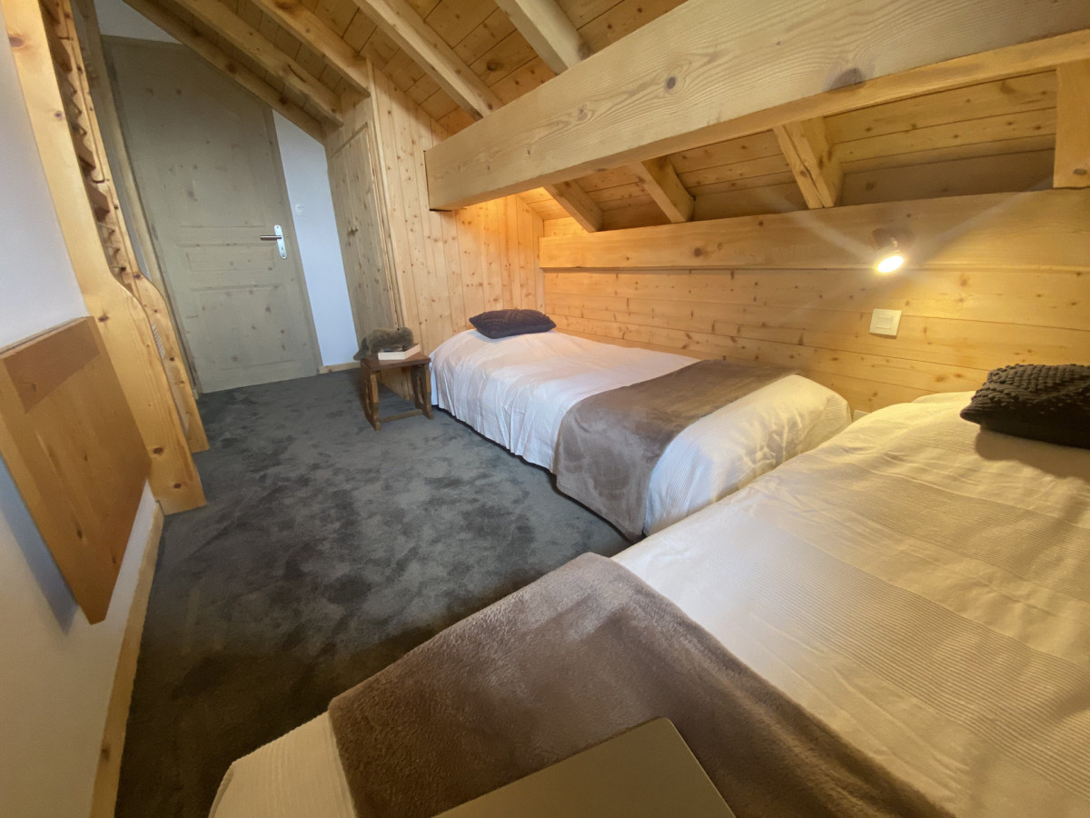 CHAMBRE MANSARDEE  - CHALET DU REGAIN APPARTEMENT 15 - VALLOIRE CENTRE