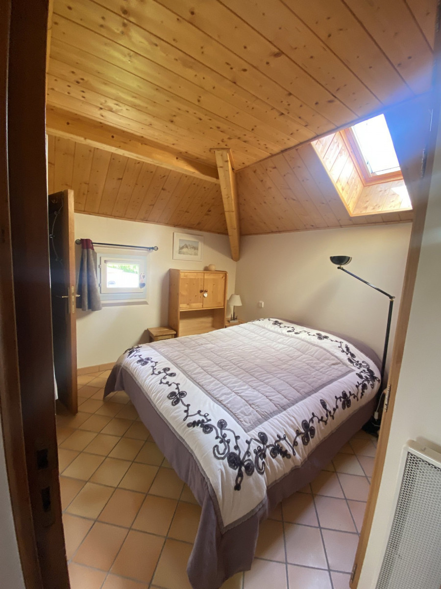 CHAMBRE 1 - APPARTEMENT ADRET 15 - VALLOIRE LES VERNEYS