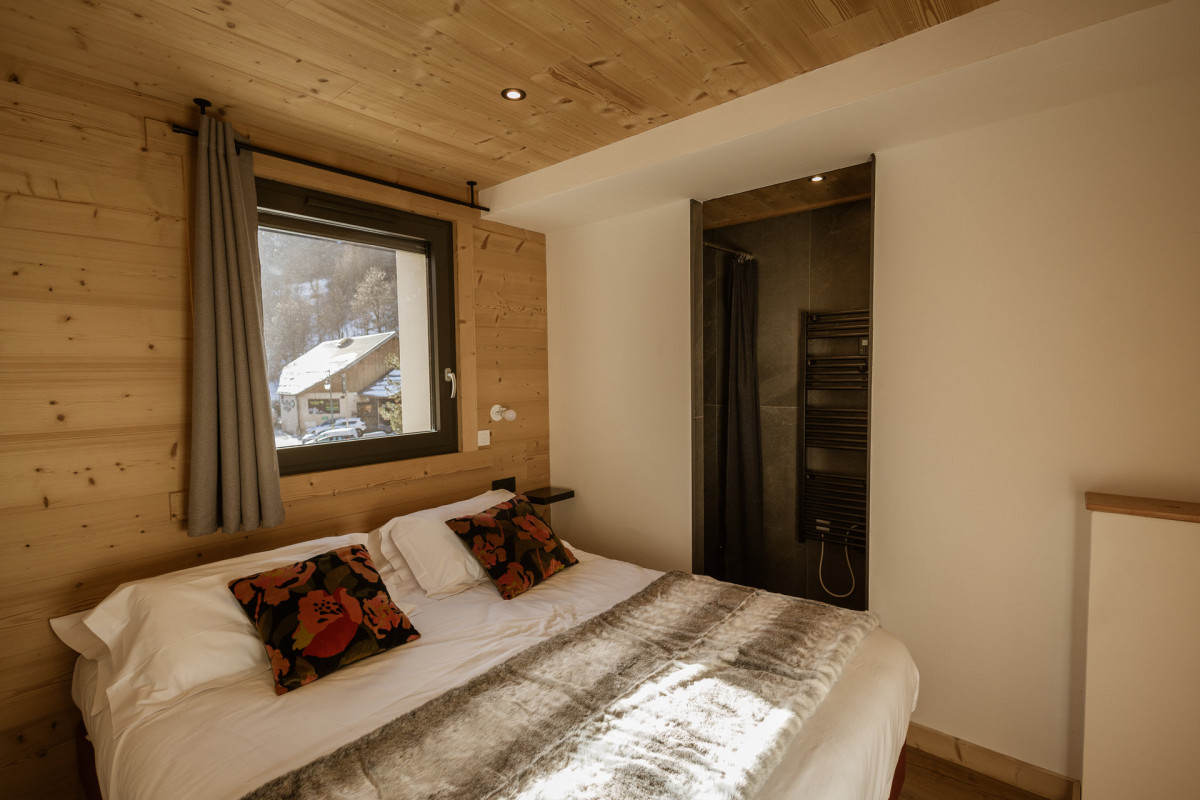 CHAMBRE 2  - CHALET LE STRATO 1 - VALLOIRE CENTRE