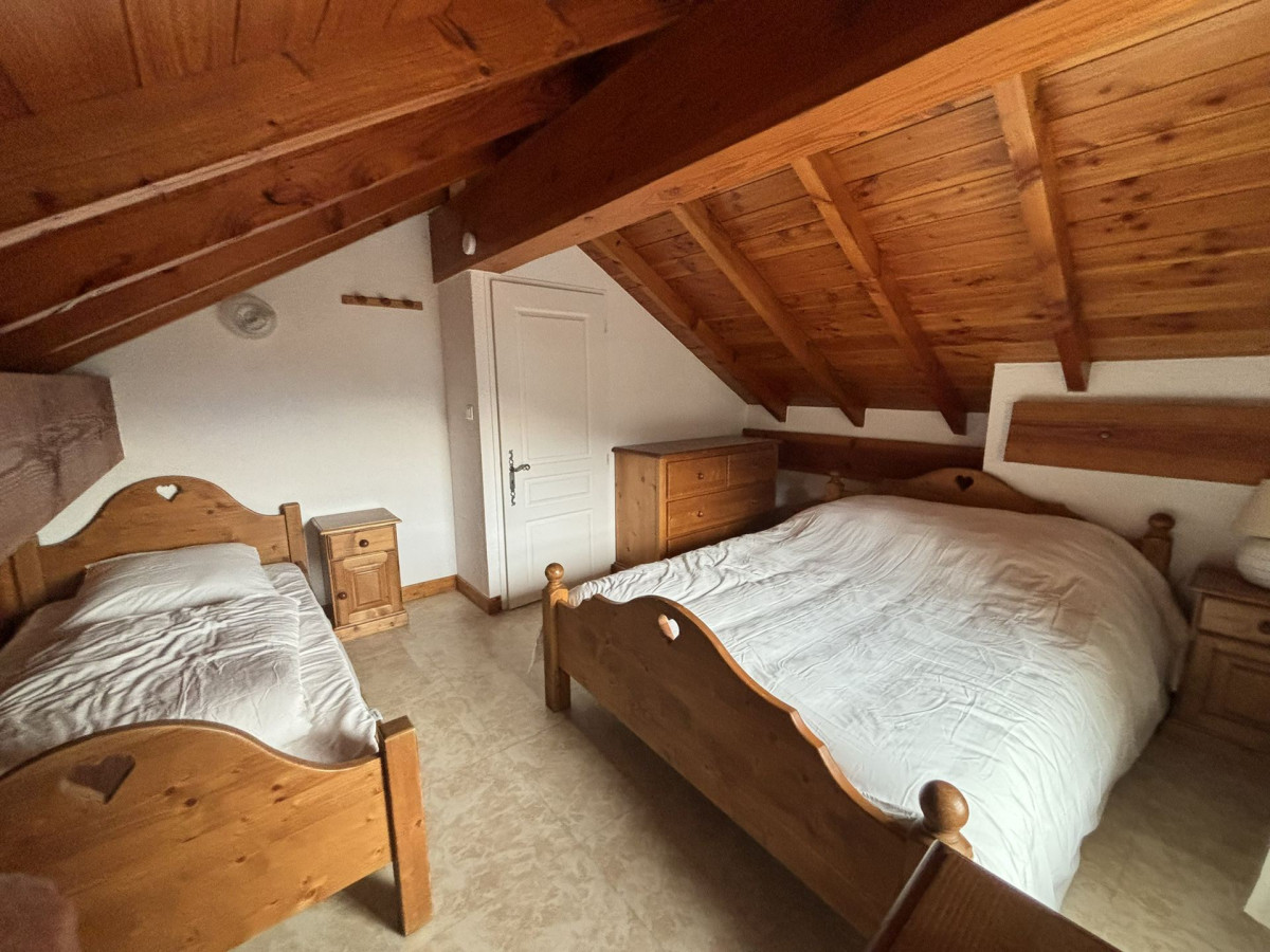 CHAMBRE- APPARTEMENT ROCHES FLEURIES B6 - VALLOIRE CENTRE