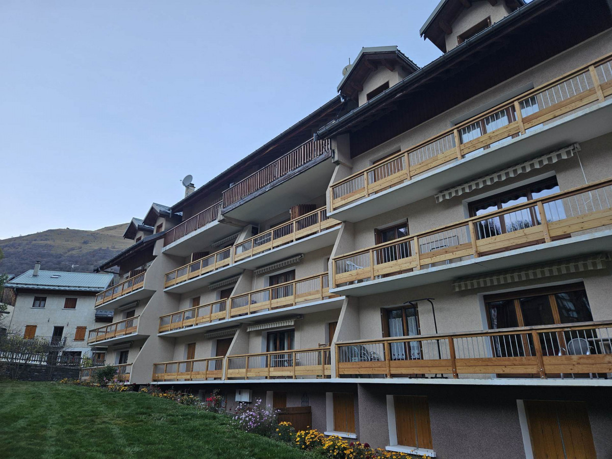 RESIDENCE - APPARTEMENT LES CHARDONNETS B7 - VALLOIRE CENTRE