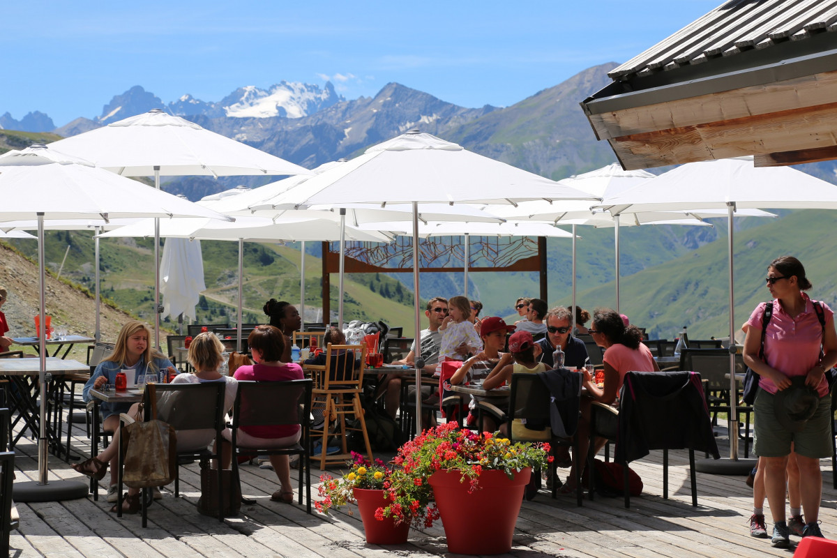 Apéro en altitude à l'Alp de Zélie - Valloire Réservations...